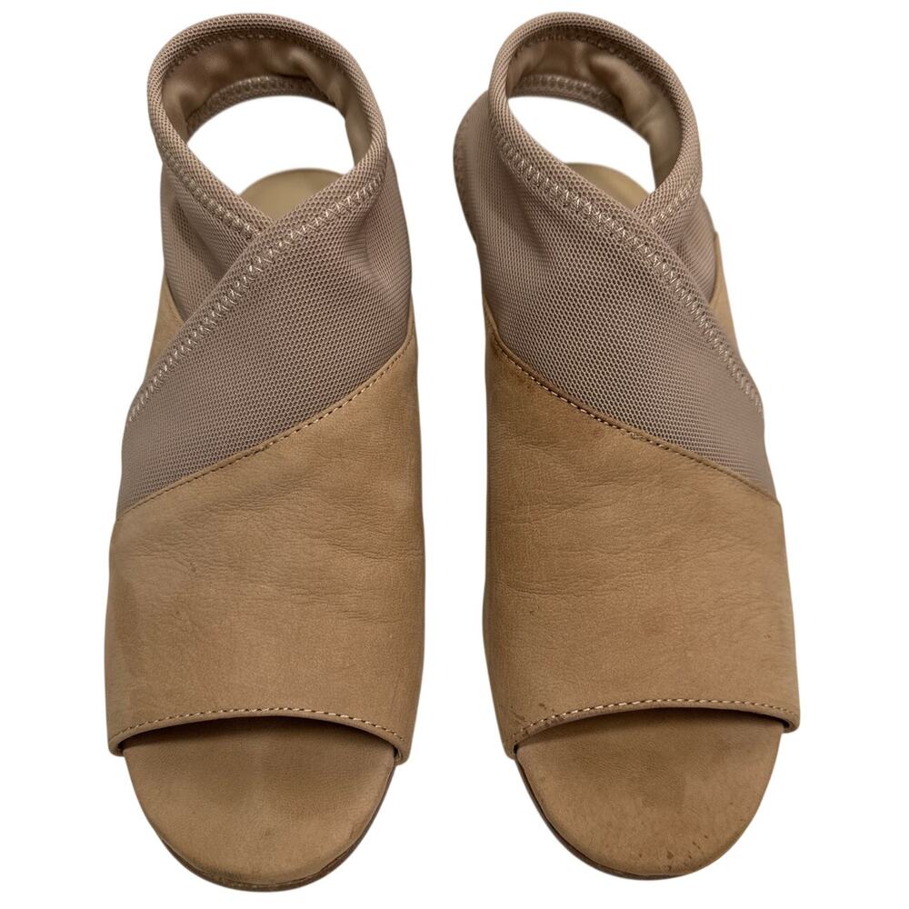Eileen Fisher Luca Sandals, tan, Size 7